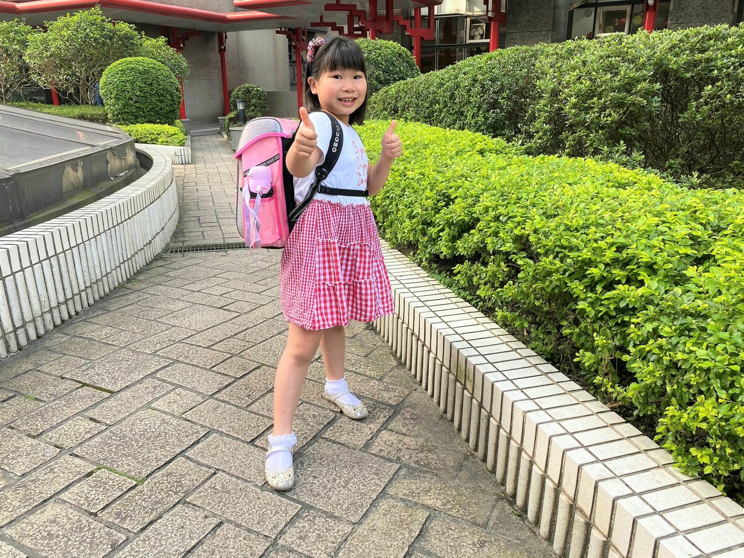 (書包推薦)UnMe夢想家U型護脊減壓磁扣書包-輕巧書包帶孩子上學去 - 第5張圖